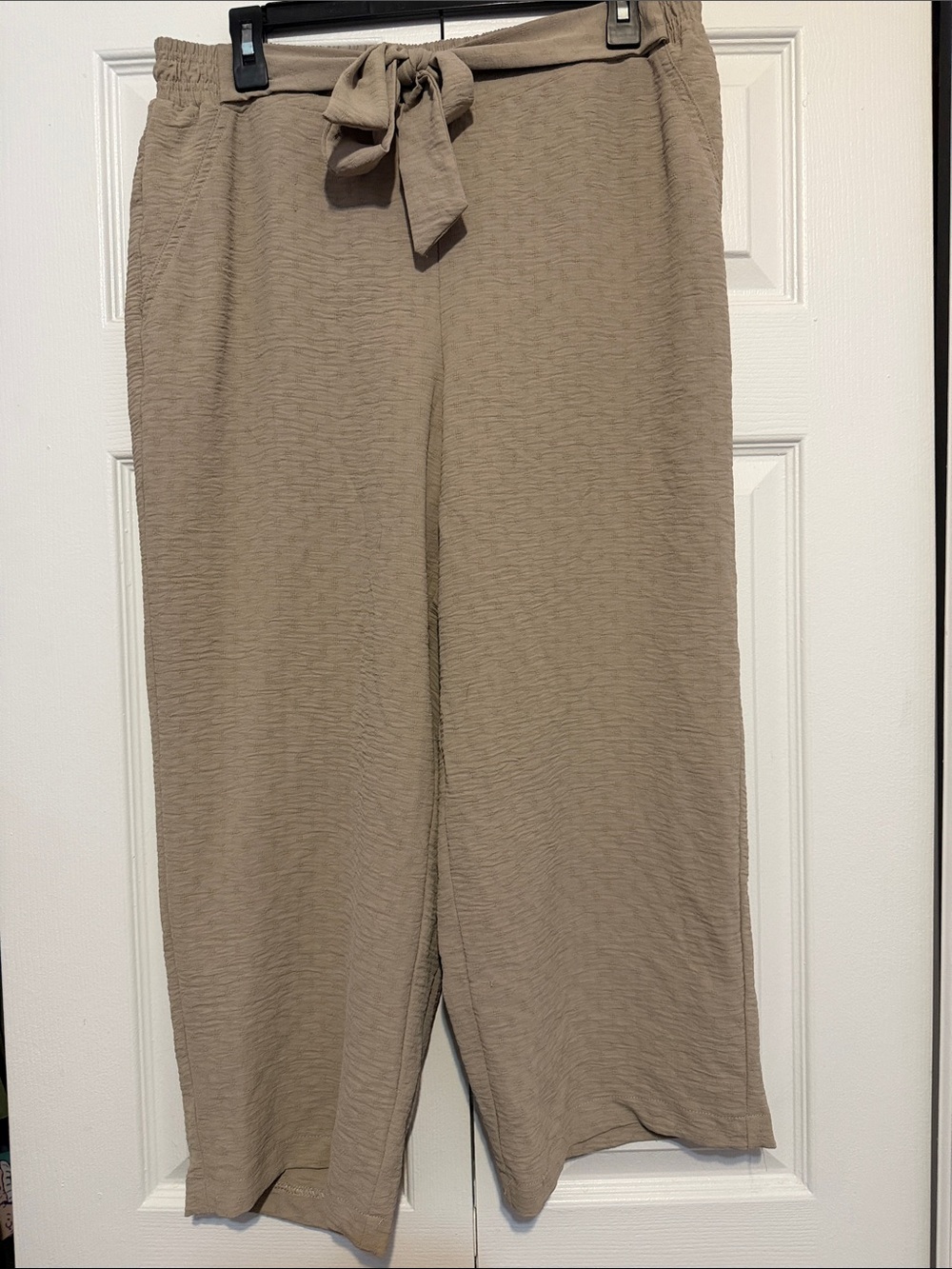 Soho Women's Cropped Tie-Waist Pants in Taupe